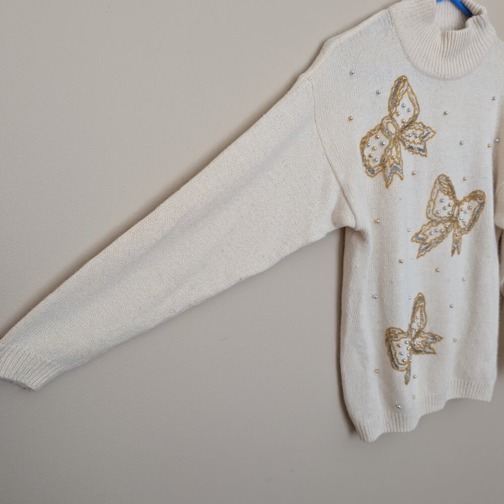 VINTAGE Dana Scott cream with beaded bows holiday sweater Medium EUC - Picture 4 of 10